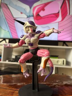 Figura Dragon Ball de anime japonés Freezer